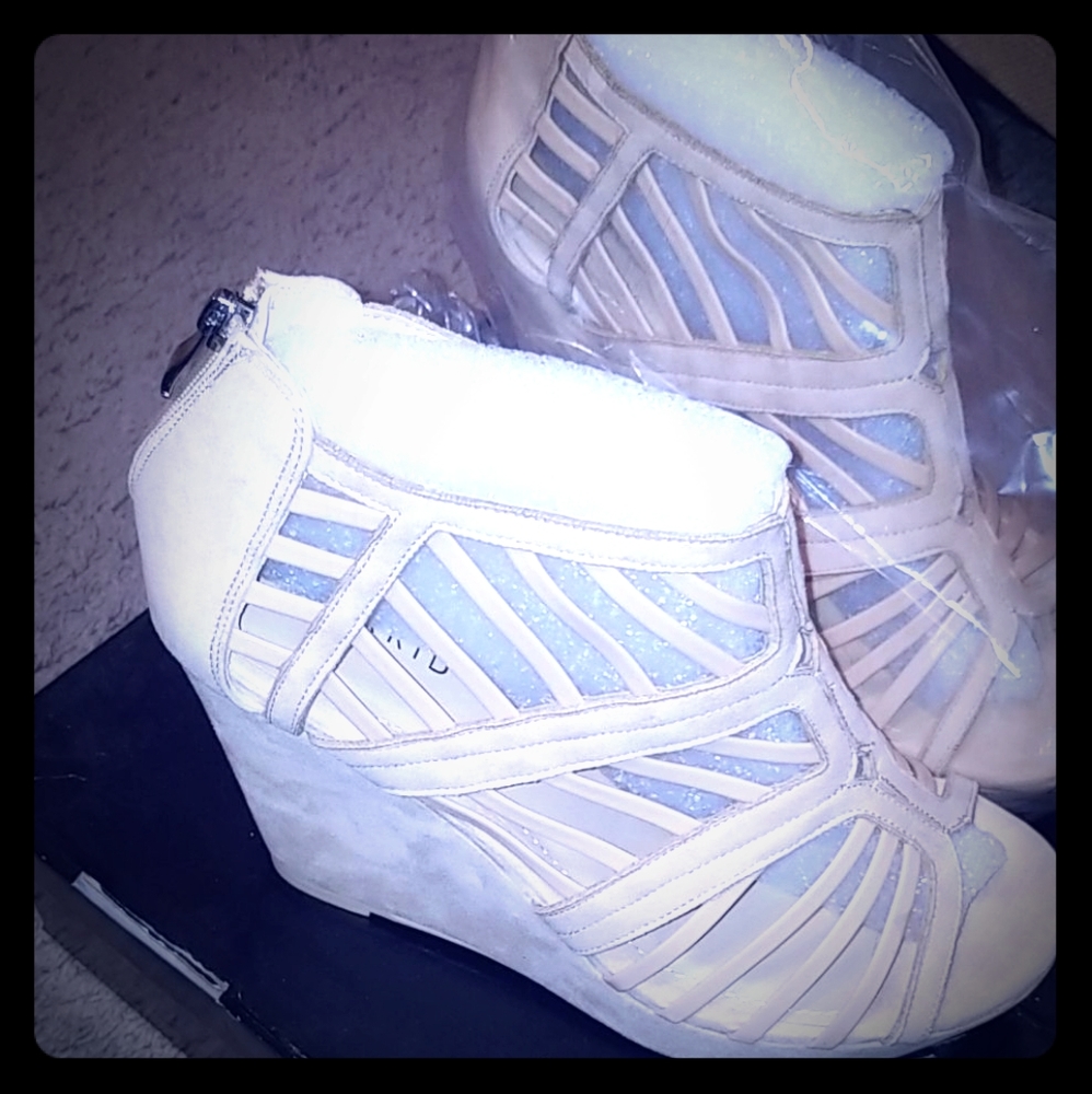 Suede wedge